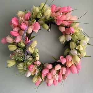 Spring Tulip Wreath